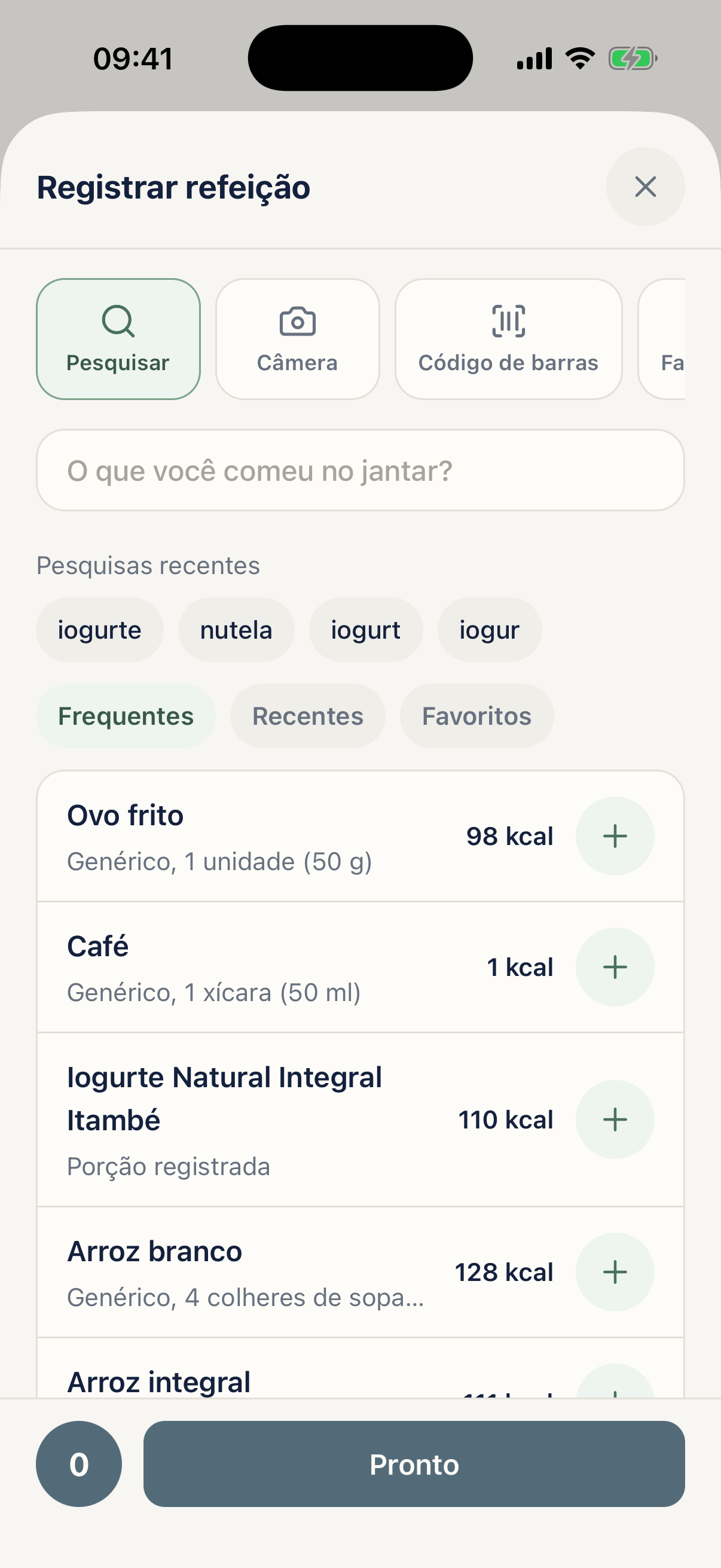 Busca de alimentos com itens frequentes para adicionar à refeição